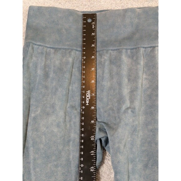 PINK Victoria’s Secret Acid Wash Seamless Medium Leggings Blue Gray Athleisure - Picture 5 of 9